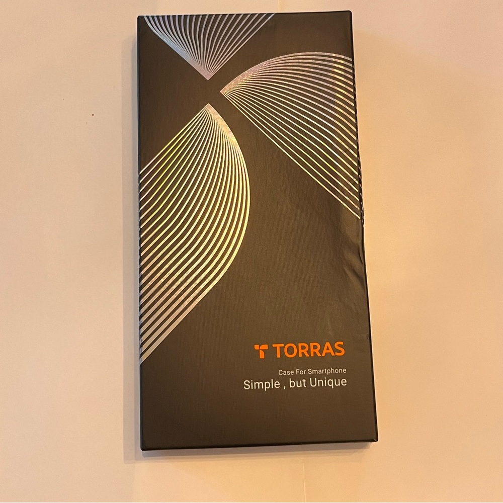 IPhone 13 Pro TORRAS Kick Stand Case